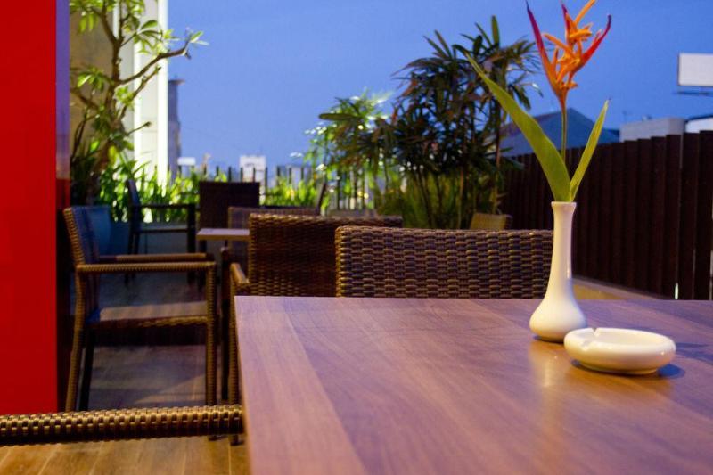 Aswin Hotel And Spa Makassar Exterior foto